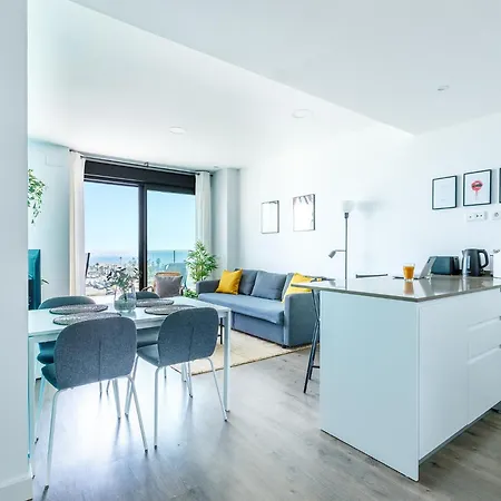 A&n Sea View Terrace & Pool Getaway *
