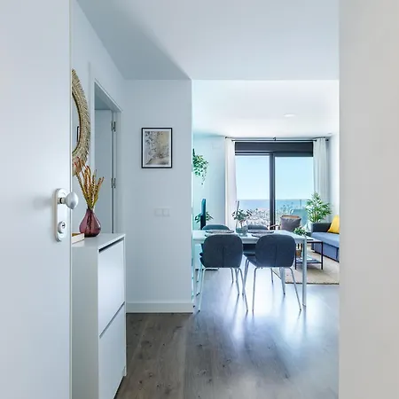 A&n Sea View Terrace & Pool Getaway 아파트 토레델마르